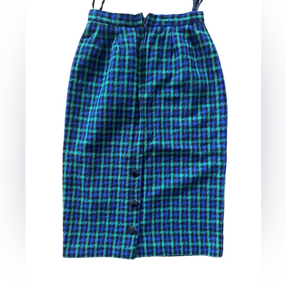 Vintage Plaid Pencil Skirt in Blue & Green - Picture 2 of 6